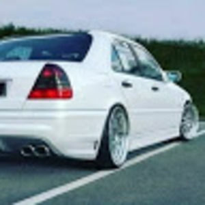 Meet your Posher, Carlos